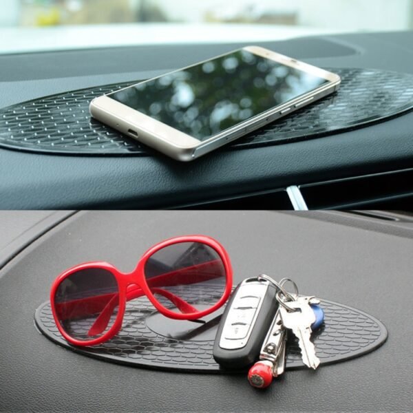 Car Auto Oval Soft Rubber Dashboard Anti-slip Pad Mat for Phone / GPS/ MP4/ MP3, Size: 30*9.5cm - Image 6