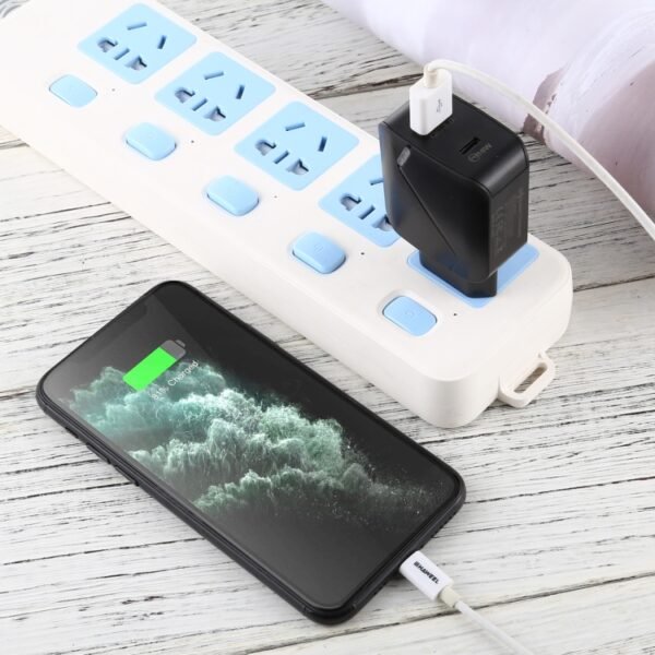 LZ-819A+C QC3.0 USB + PD 18W USB-C / Type-C Interfaces Travel Charg... - Image 5