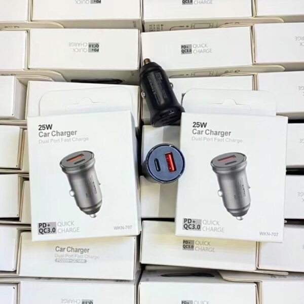 PD 20W Type-C + QC3.0 USB Car Charger + USB-C to 8 Pin Cable - Image 7